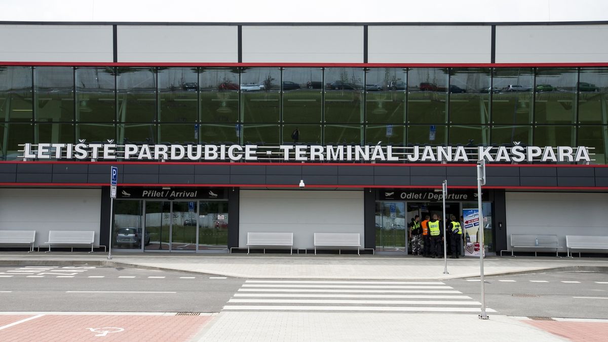 Budoucnost regionálních letišť v Česku je nahnutá